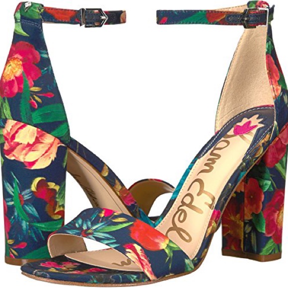 Sam Edelman Yaro Navy Vivid Flower Bouquet Tropical Floral Print Heels